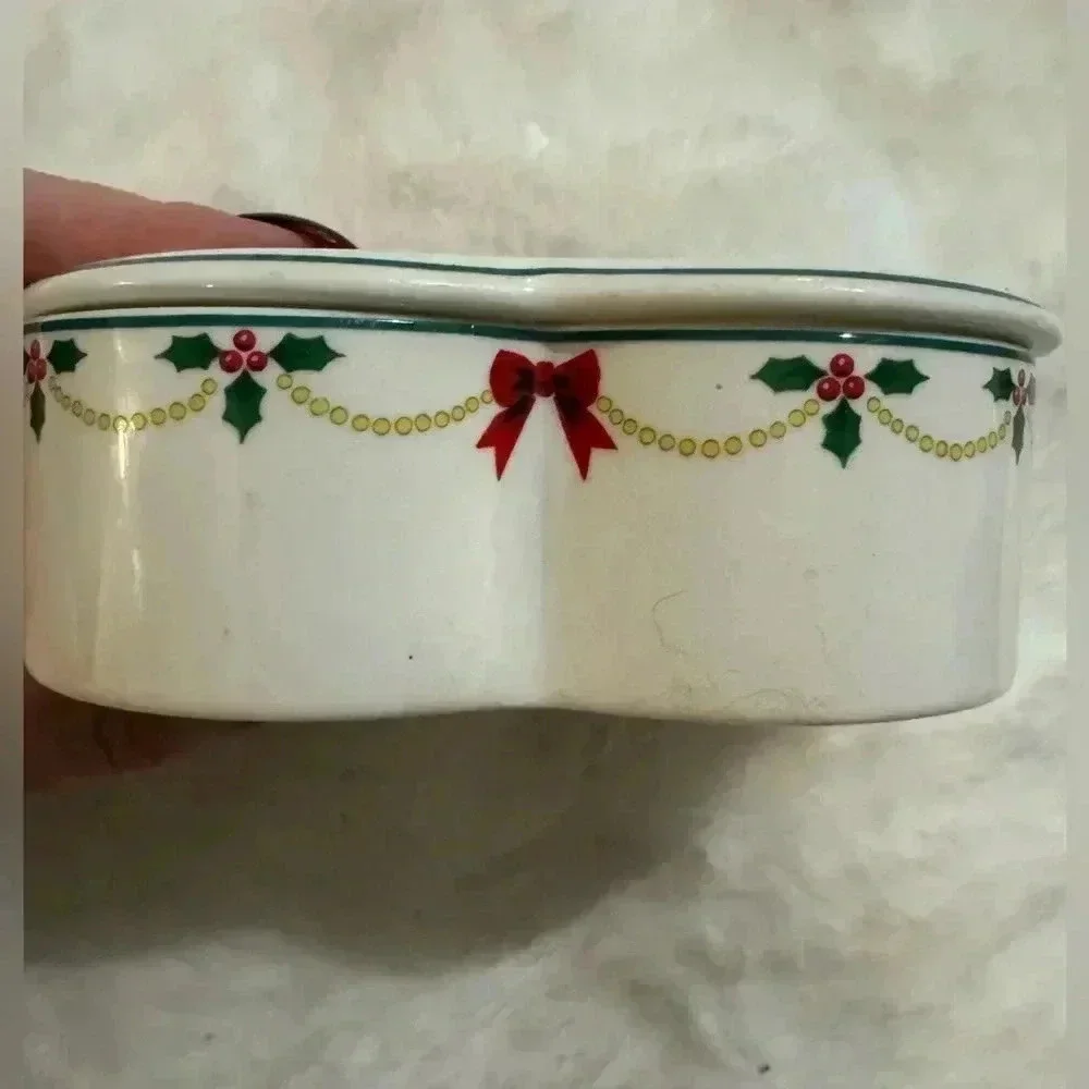 Vintage Little Drummer Bear Heart Shaped Jewelry Holder Trinket Box Christmas